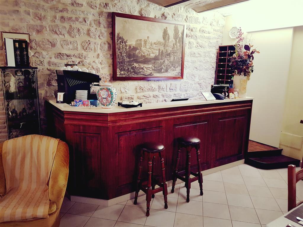 Hotel Ponte San Vittorino Ассизи Экстерьер фото