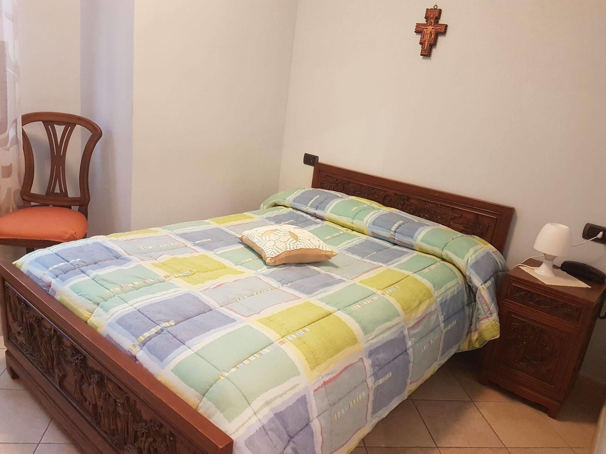 Hotel Ponte San Vittorino Ассизи Экстерьер фото